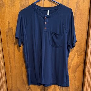 Men's Navy Short-Sleeve Henley Pocket Shirt Large
